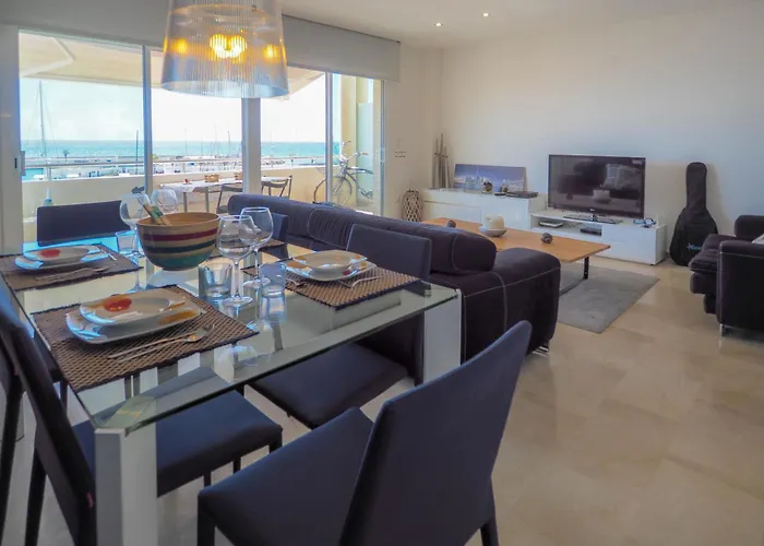 La Perla By Hello Homes סיטגס